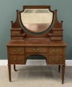 EDWARDIAN MAHOGANY DRESSING TABLE with shield back mirror, cross banding, upper drawers and five