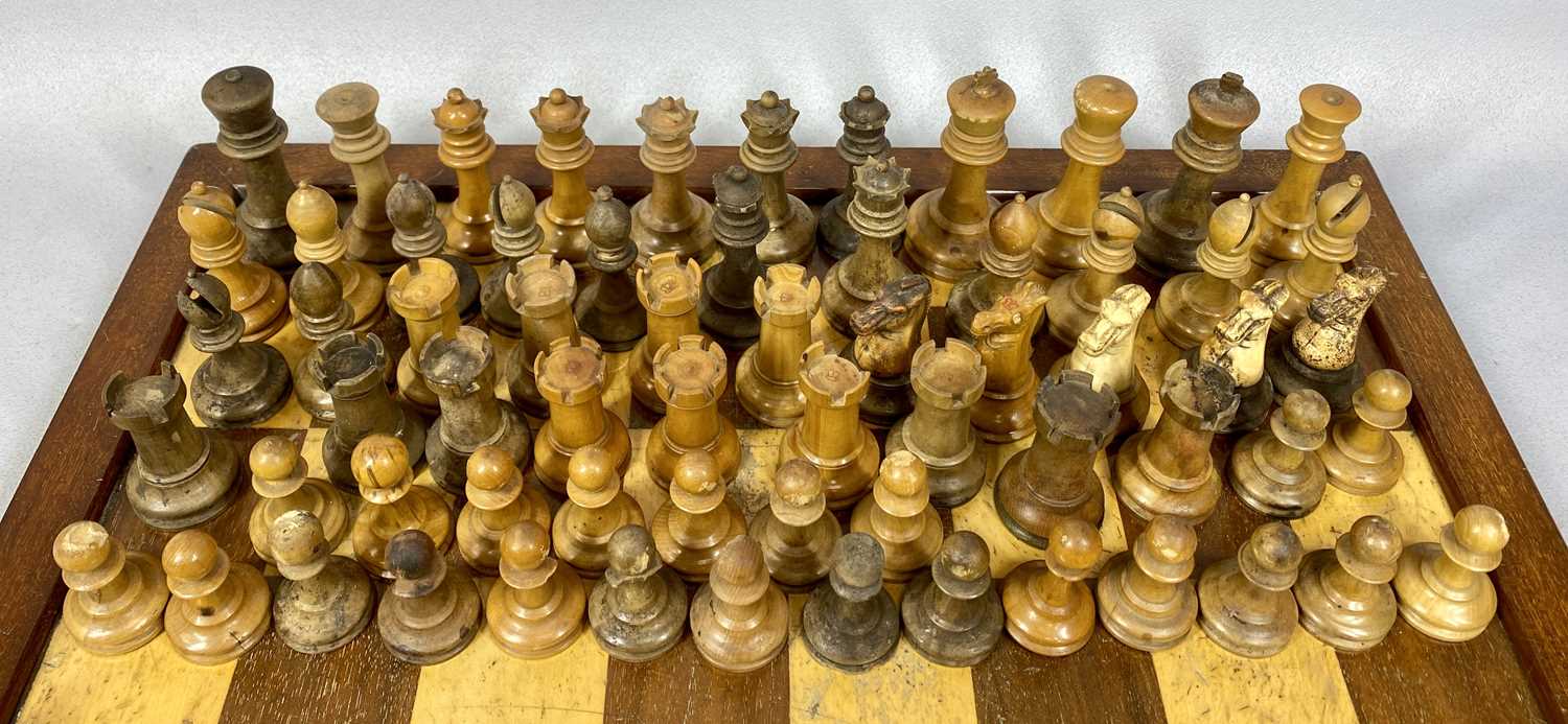 STAUNTON & OTHER CHESS PIECES with a vintage mahogany chess board, 112 weighted plus a further 30 - Image 3 of 8