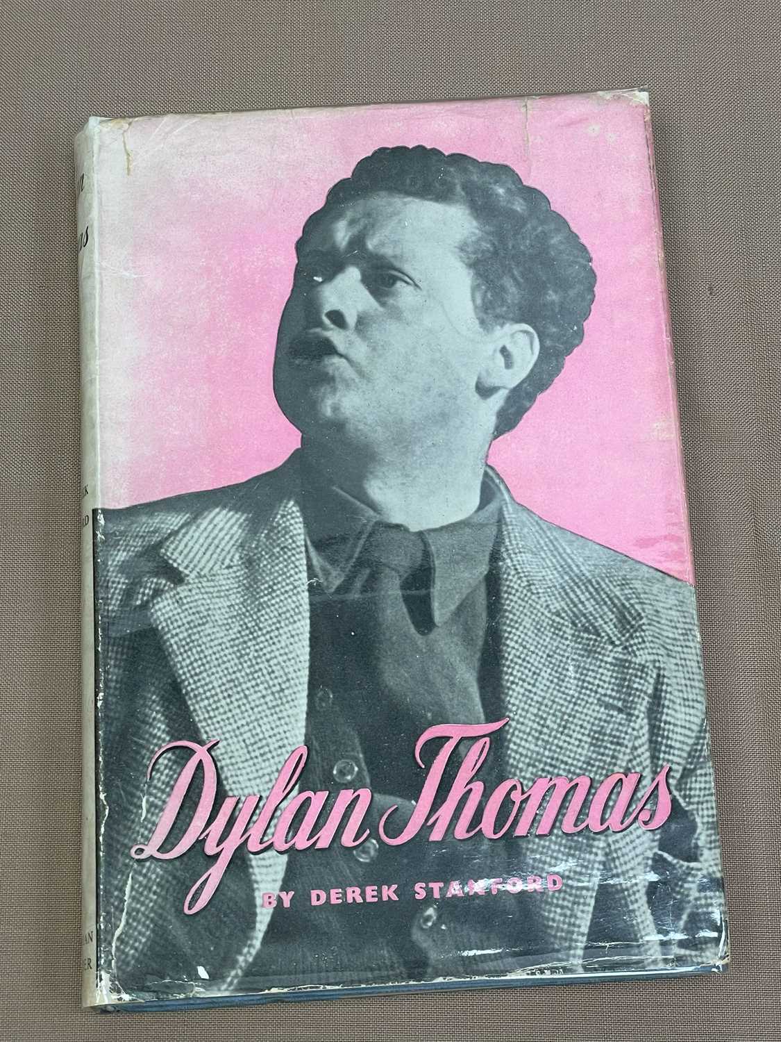 COLLECTION OF DYLAN THOMAS BIOGRAPHIES, PUBLISHED LETTERS & REFERENCE BOOKS (please see online - Image 27 of 30