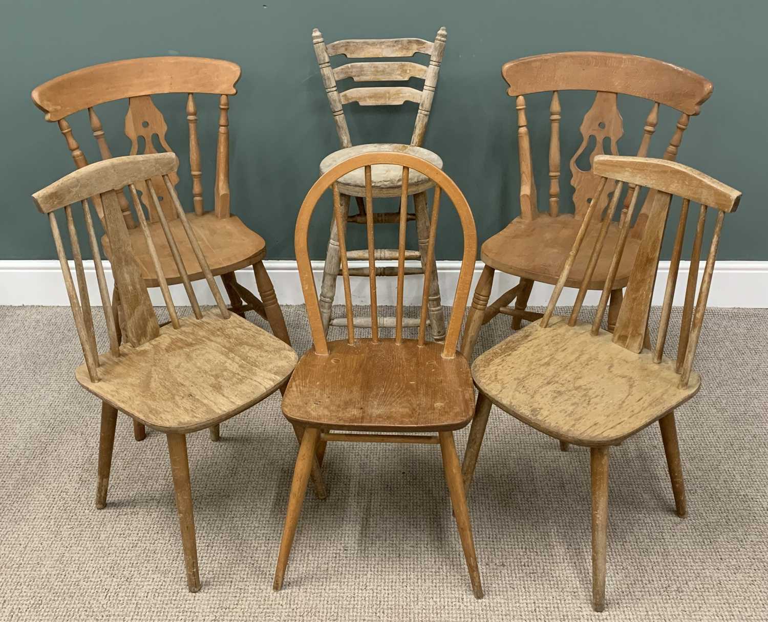 VARIOUS CHAIRS to include Windsor, wheelback, farmhouse and a carved Eisteddfod chair (13) - Image 6 of 8