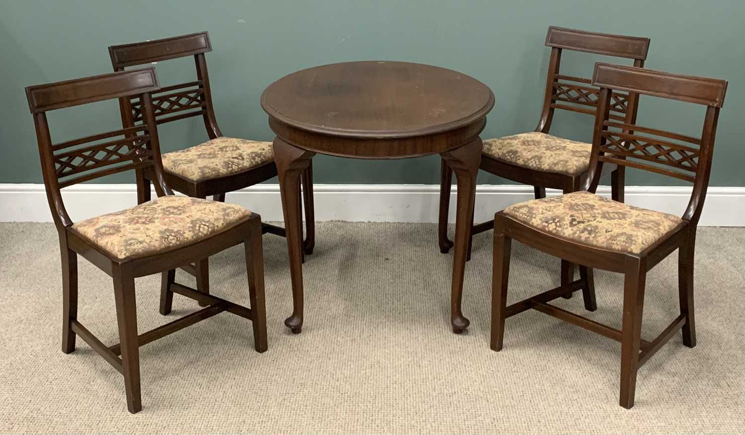 EDWARDIAN MAHOGANY OVAL TEA TABLE on turned supports, 73 (h) x 108 (w) x 78 (d) cms and FOUR SABRE