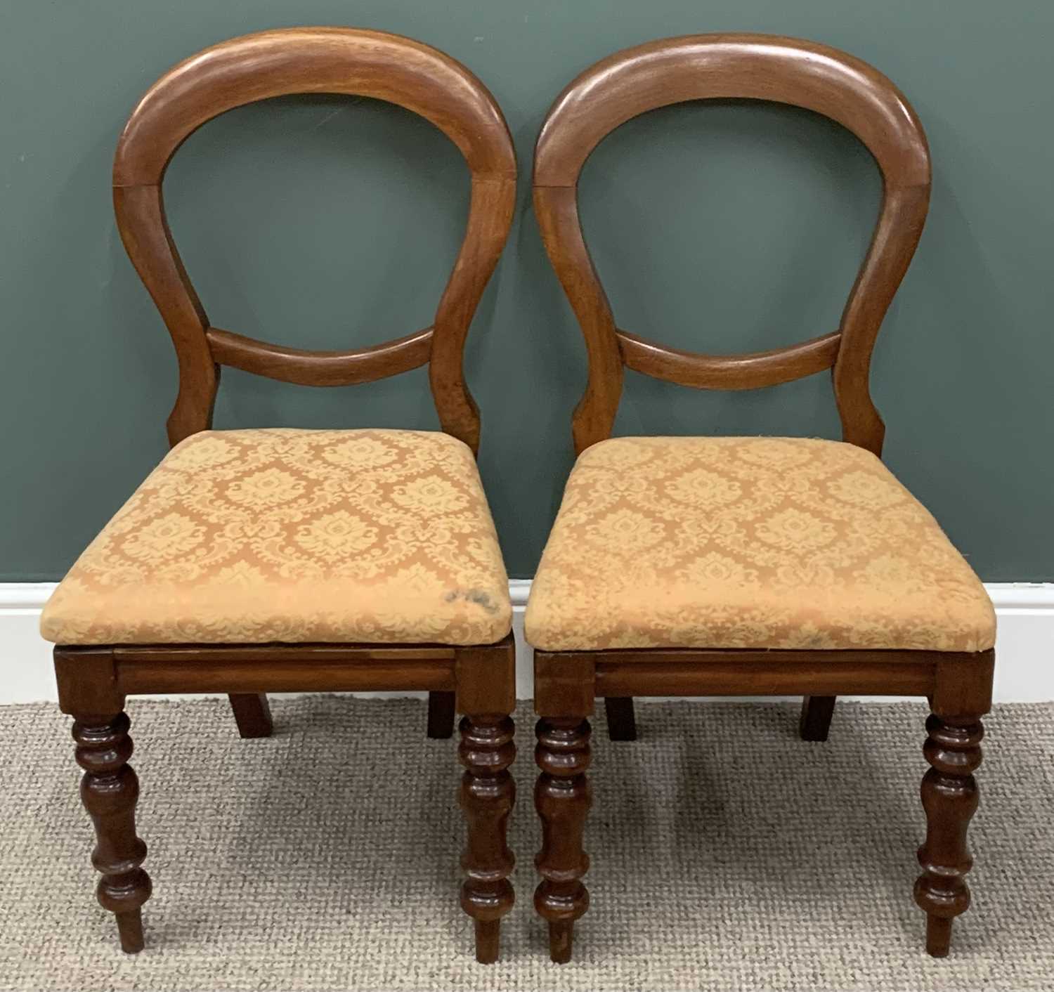 TEN VICTORIAN MAHOGANY BALLOON BACK DINING CHAIRS Provenance: Private collection Conwy - Image 4 of 9