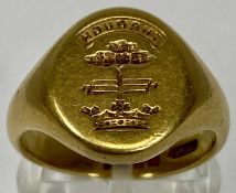 18CT GOLD SIGNET RING, engraved with crest, size M-N, 10.7gms Provenance: private collection Ynys