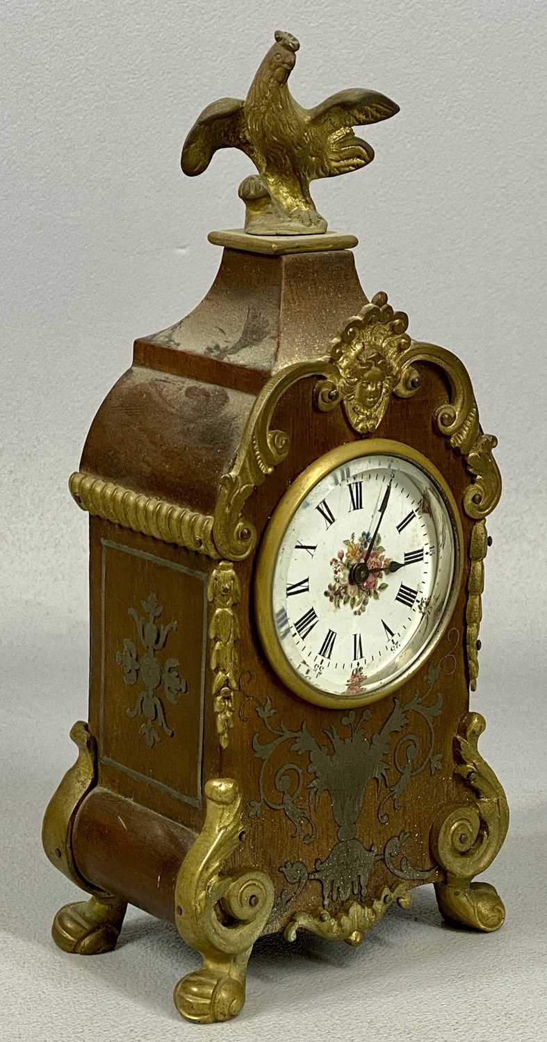 GROUP OF THREE CLOCKS, French mantel clock Rococo style with gilt metal mounts and surmounted with a - Image 3 of 10