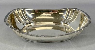 GEORGE V OVAL SILVER OPEN DISH, with ribbed design corners, Sheffield 1912, Olivant and Botsford