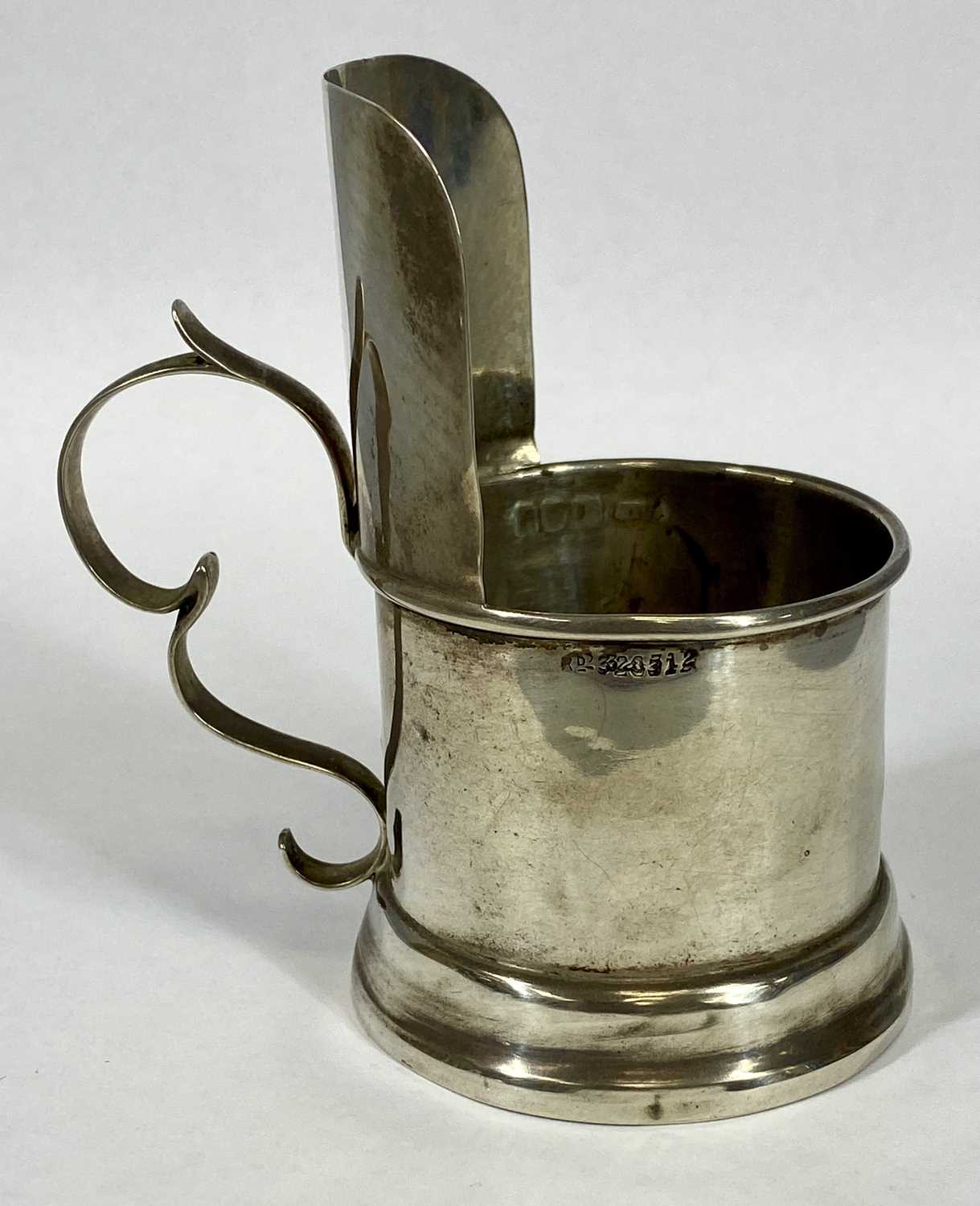 FIVE SMALL SILVER ITEMS comprising Victorian "Aladdin's Lamp" with flame finial, London 1896, - Image 11 of 12