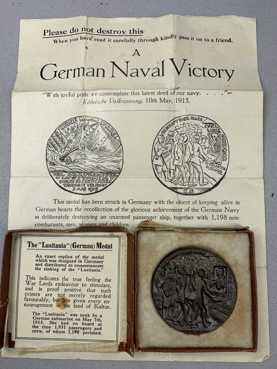 MIXED GROUP OF COLLECTABLES, including an RMS Lusitania commemorative medallion in box with - Image 8 of 8
