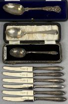 MIXED GROUP OF SILVER FLATWARE including a cased Kings Pattern spoon, Henry John Lias & Son, cased