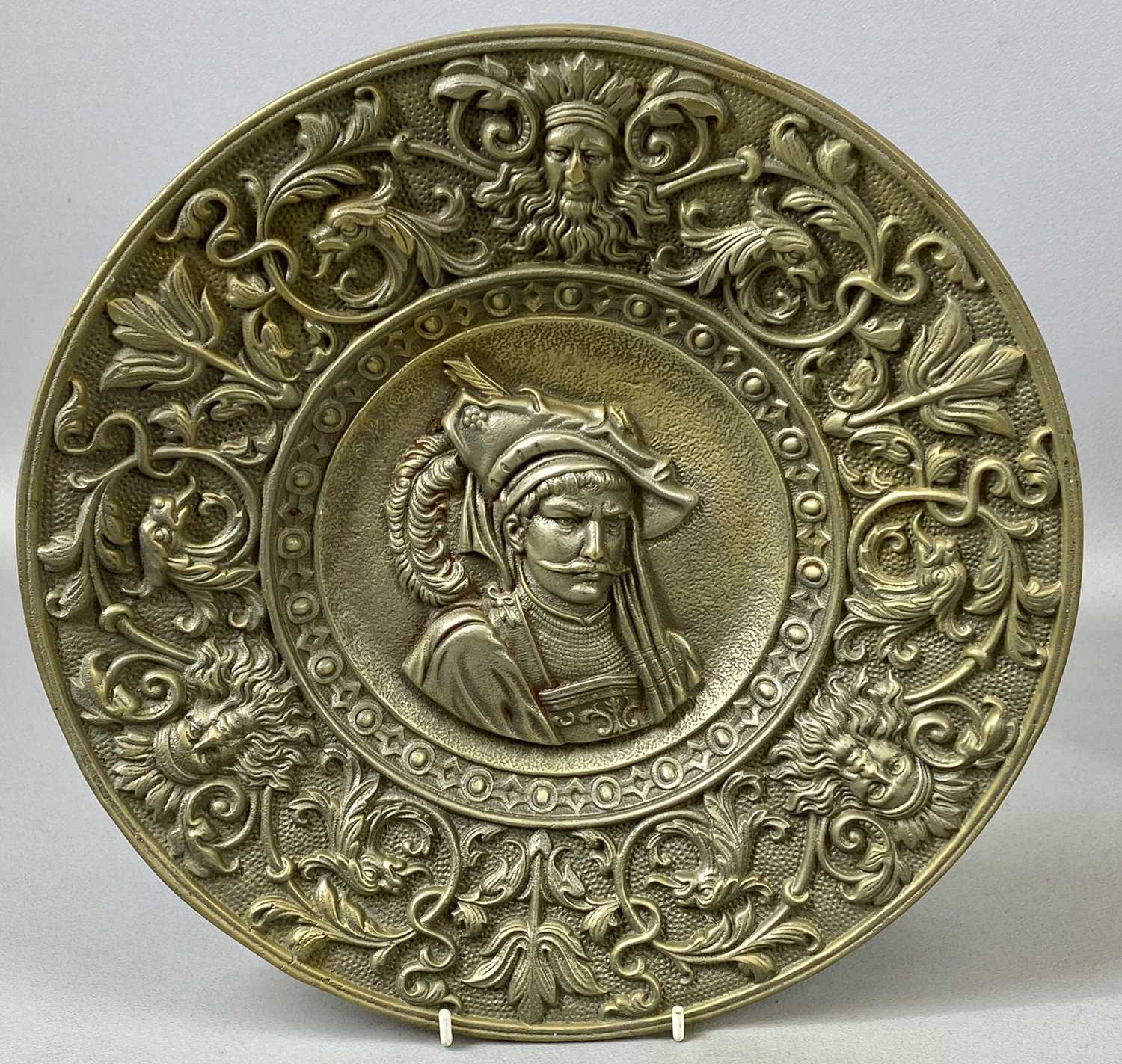 HEAVY CIRCULAR CAST METAL WALL PLAQUES A PAIR, French Renaissance style with portrait of a man to - Image 3 of 4