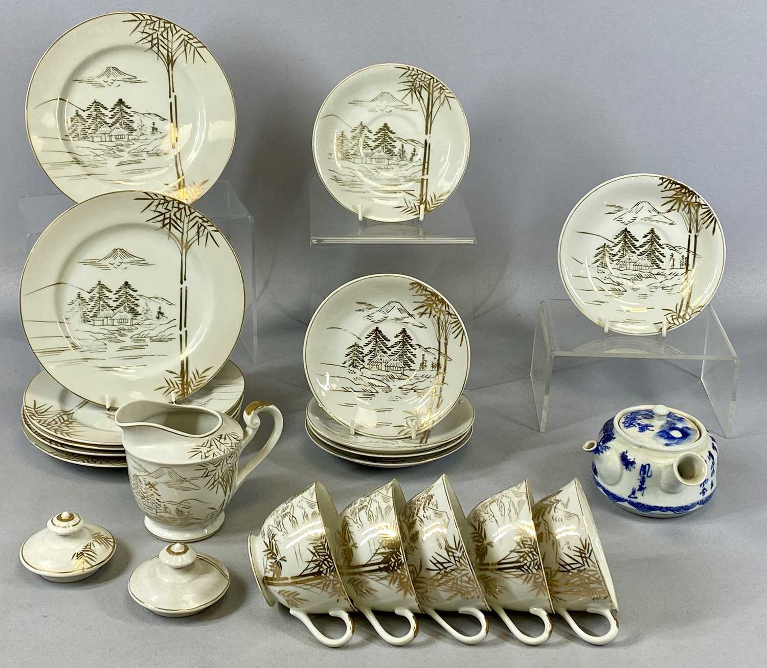 MIXED GROUP OF TABLEWARE, including Noritake Chatham Norman? pattern tea service, 38 pieces, Aynsley - Image 4 of 4