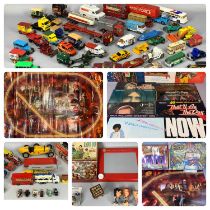 MIXED COLLECTABLES GROUP, including Diecast scale model vehicles, boxed boardgames including Harry
