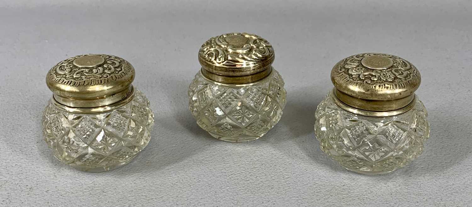 GROUP OF NINE SILVER MOUNTED GLASS DRESSING TABLE JARS & SCENT BOTTLES, 12cms (h) the tallest - Image 4 of 5