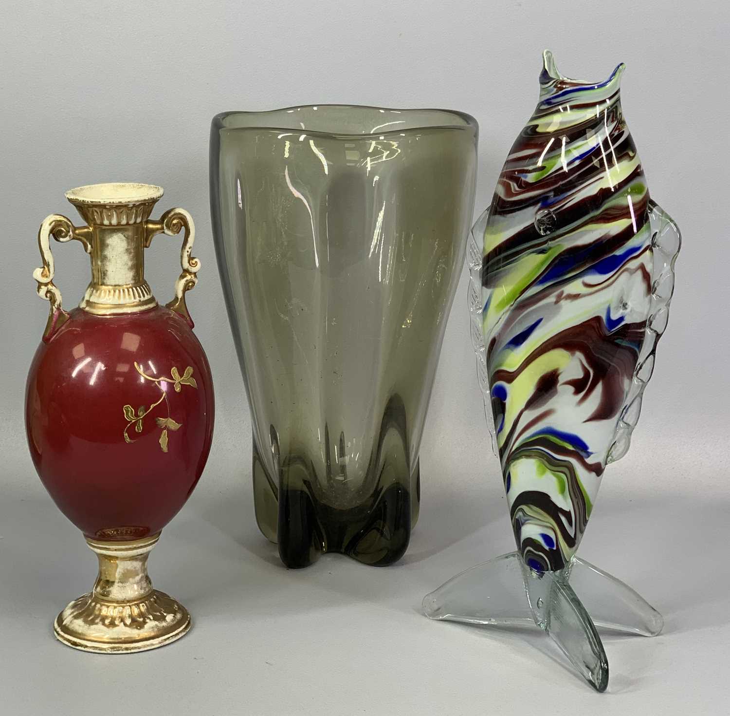 MIXED GROUP OF CERAMICS & GLASSWARE including a Murano multicoloured glass fish vase, 39cms (h), - Image 2 of 3