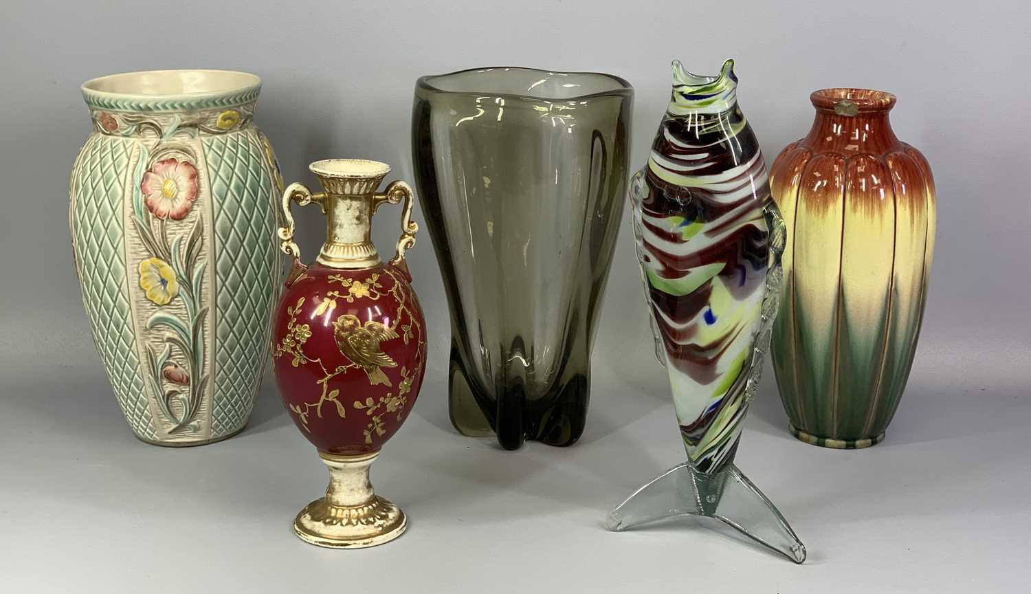 MIXED GROUP OF CERAMICS & GLASSWARE including a Murano multicoloured glass fish vase, 39cms (h),