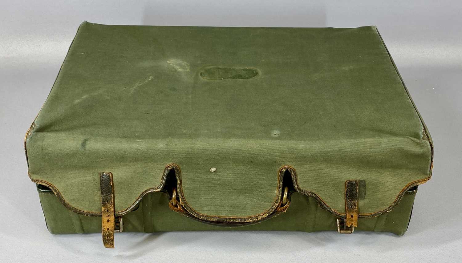 FINNIGAN'S LIMITED LADIES GREEN LEATHER TRAVELLING CASE, initialled with canvas cover, monogrammed - Image 4 of 4