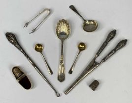 GROUP OF SMALL SILVER ITEMS including silver handled glove stretchers and button hook, a Victorian
