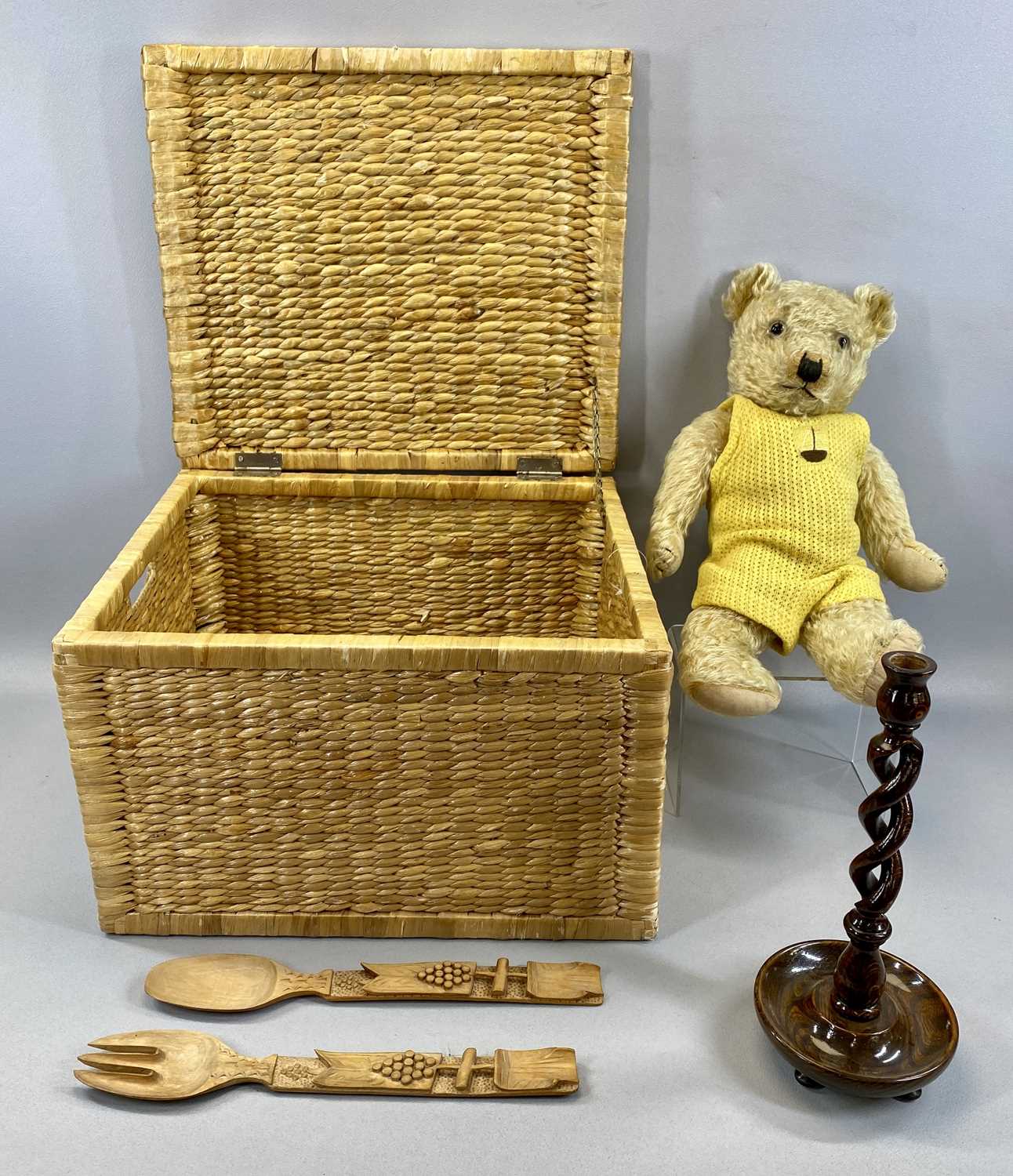 GROUP OF MIXED COLLECTABLES including a vintage Mohair teddy bear, 50cms (l), three Chinese - Image 2 of 4