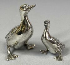 TWO SILVER MODELS, DUCK & DUCKLING, 7cms (h), 2.8oz Provenance: private collection Denbighshire