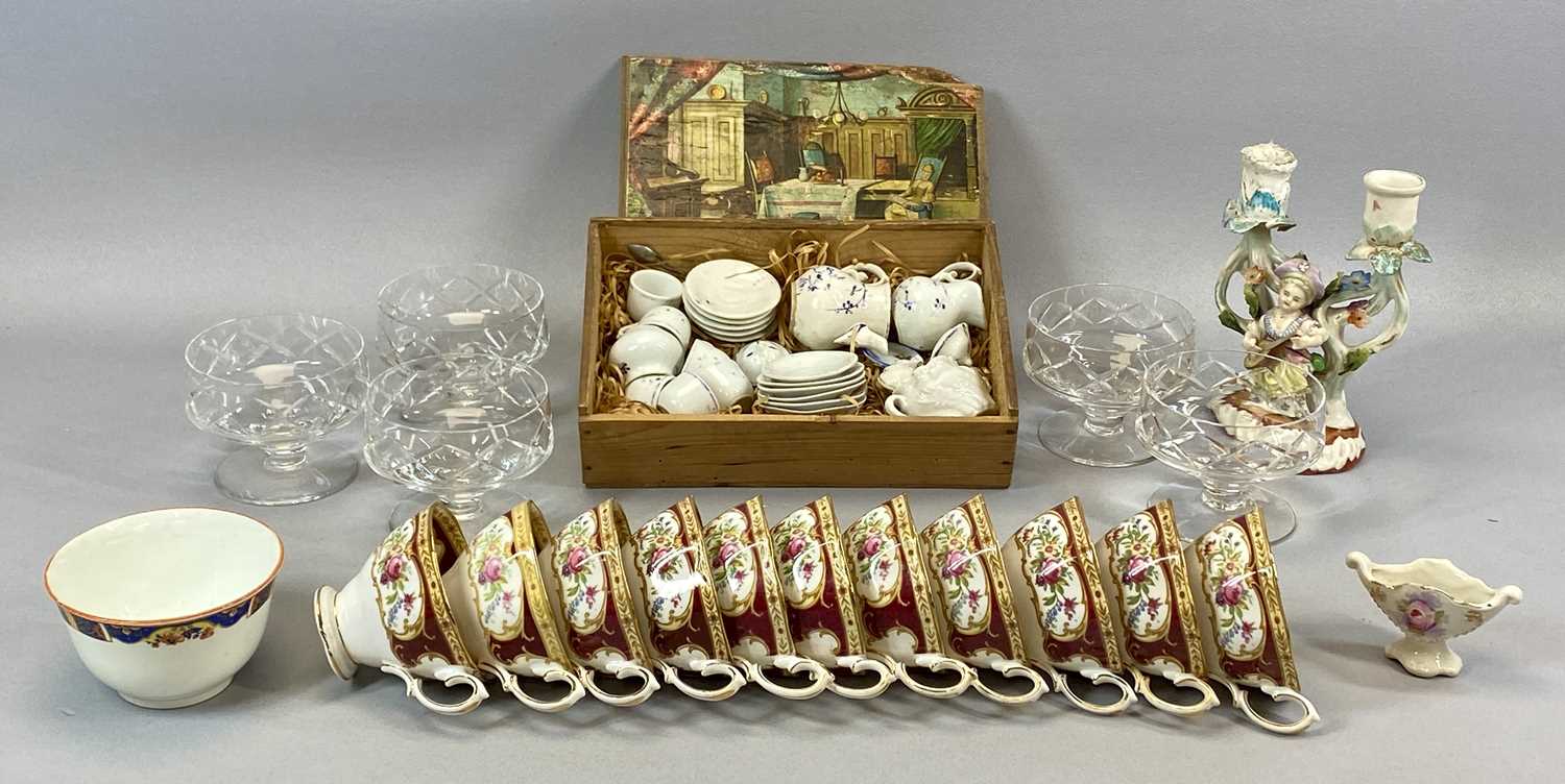 MIXED GROUP OF CERAMICS & GLASSWARE including five sundae dishes in Whitefriars box, eleven Royal