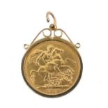 VICTORIAN GOLD SOVEREIGN, 1879, young head, in 9ct gold pendant mount, 9.6gms Provenance: private