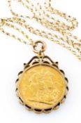 EDWARD VII GOLD SOVEREIGN, in 9ct gold pendant mount on 9ct gold fine chain, 11.7gms Provenance: