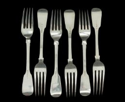 SET OF SIX WILLIAM IV SILVER FIDDLE PATTERN TABLE FORKS, William Chawner, London 1825, all with