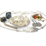 ASSORTED JEWELLERY including boxed Mari Thomas silver pendant on chain, single Cofio gold plated