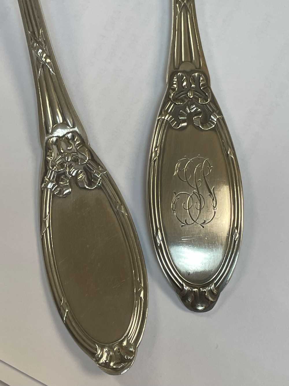 19TH C. FRENCH SILVER CASED FLATWARE, by Adolphe Boulenger, including pair double struck serving - Image 4 of 12