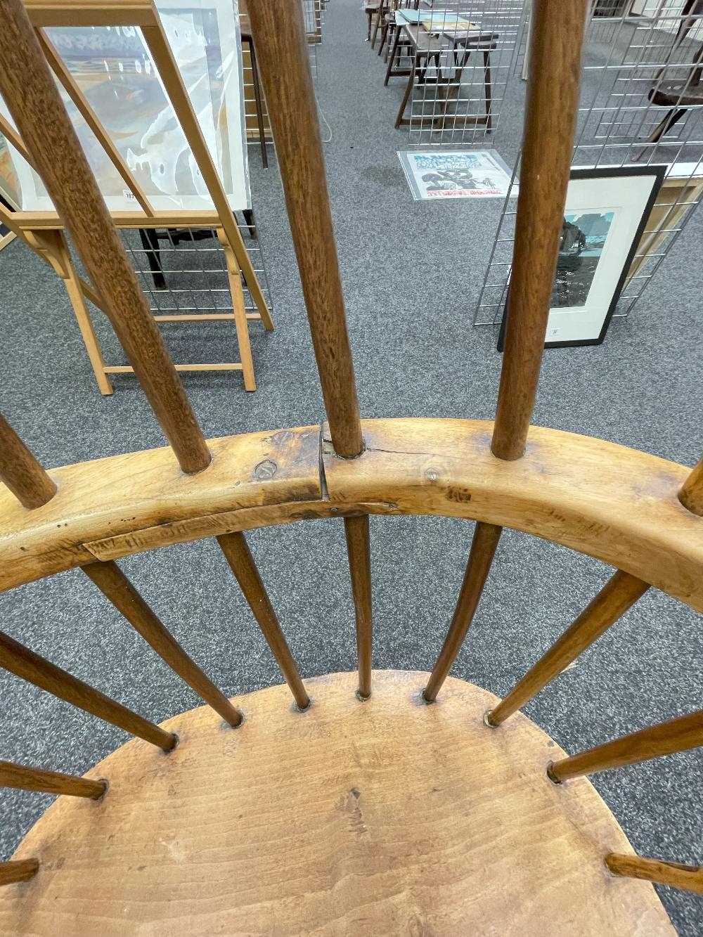 WELSH ELM AND ASH ARMCHAIR c. 1800, probably Swansea Valley, of 'lobster-pot' form, the back of - Bild 7 aus 46