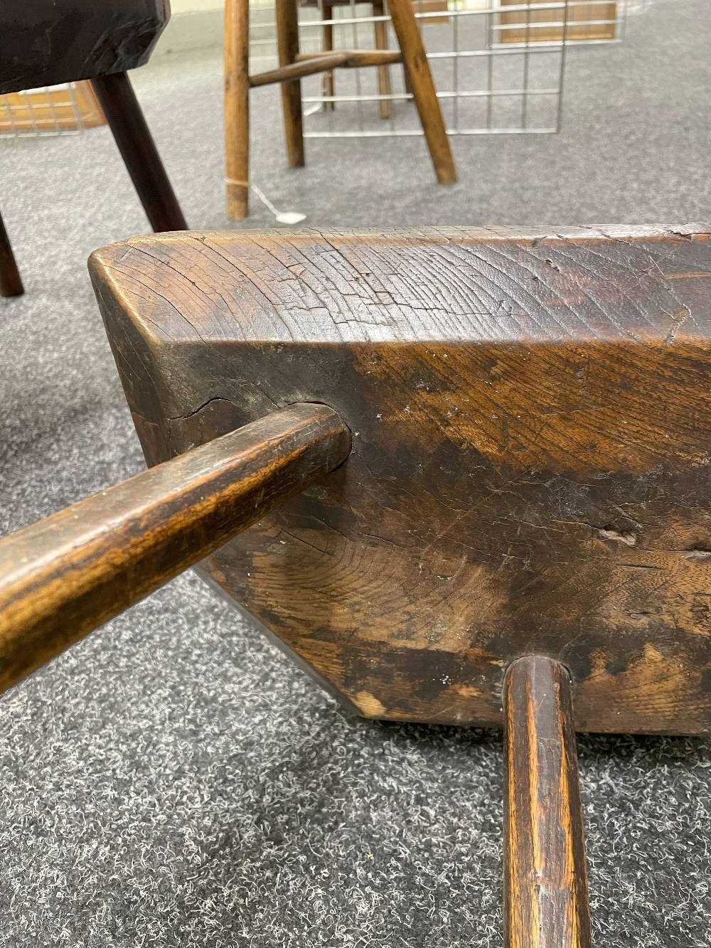WELSH ASH MILKING STOOL, 19th Century, probably Carmarthenshire, the thick chamfered seat with - Bild 8 aus 14