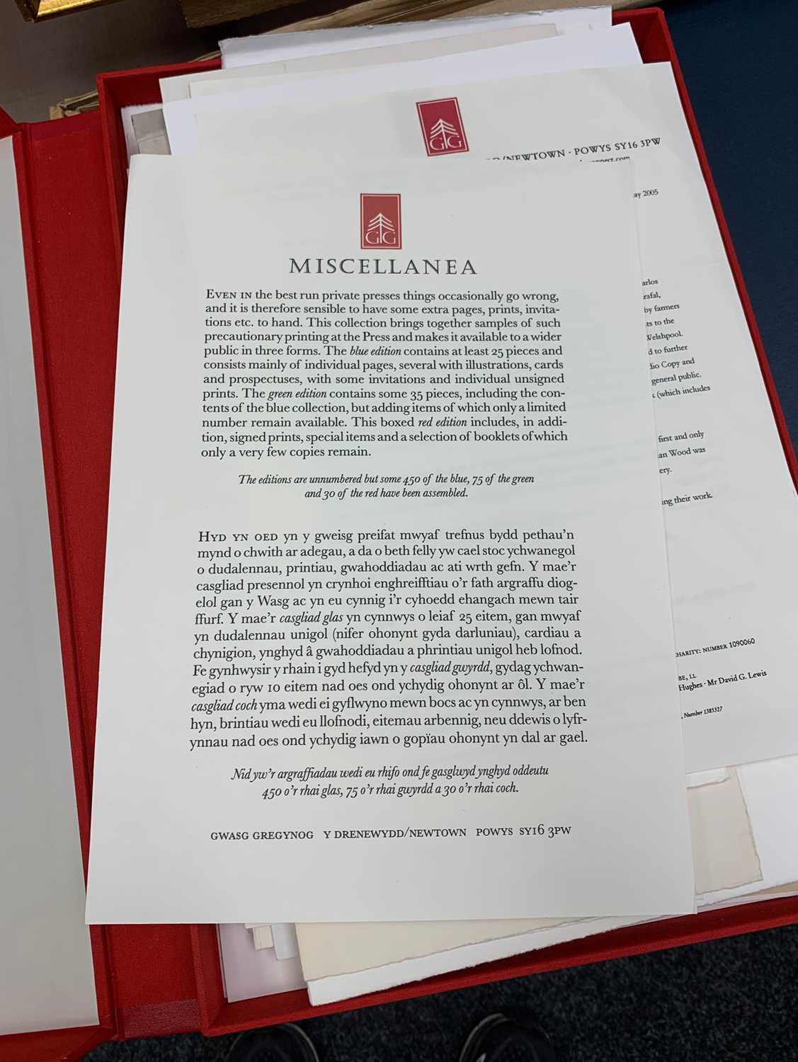 GWASG GREGYNOG PRESS: MISCELLANEA Red Box Edition, containing at least 35 pieces, signed prints, - Image 3 of 3