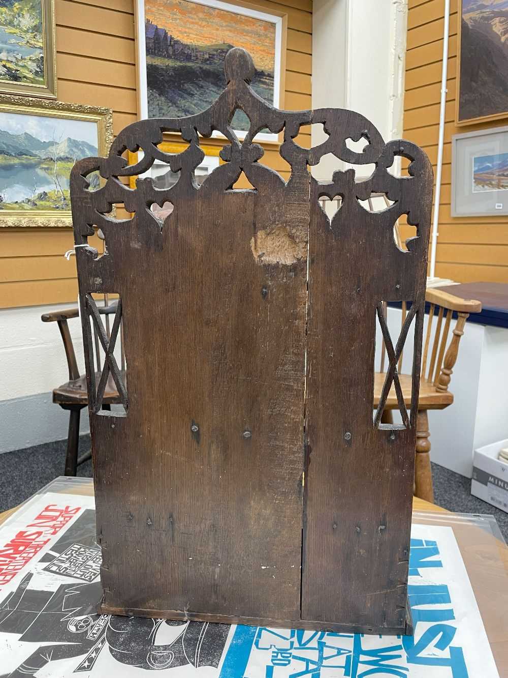 GEORGE III WELSH OAK MURAL SPOON RACK, pierced tall two-piece back applied with two lateral rails - Bild 11 aus 19