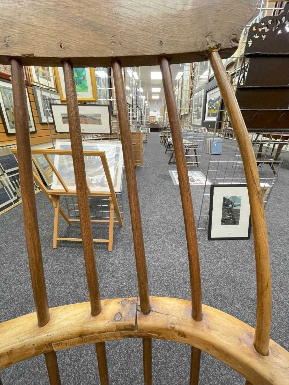 WELSH ELM AND ASH ARMCHAIR c. 1800, probably Swansea Valley, of 'lobster-pot' form, the back of - Bild 12 aus 46