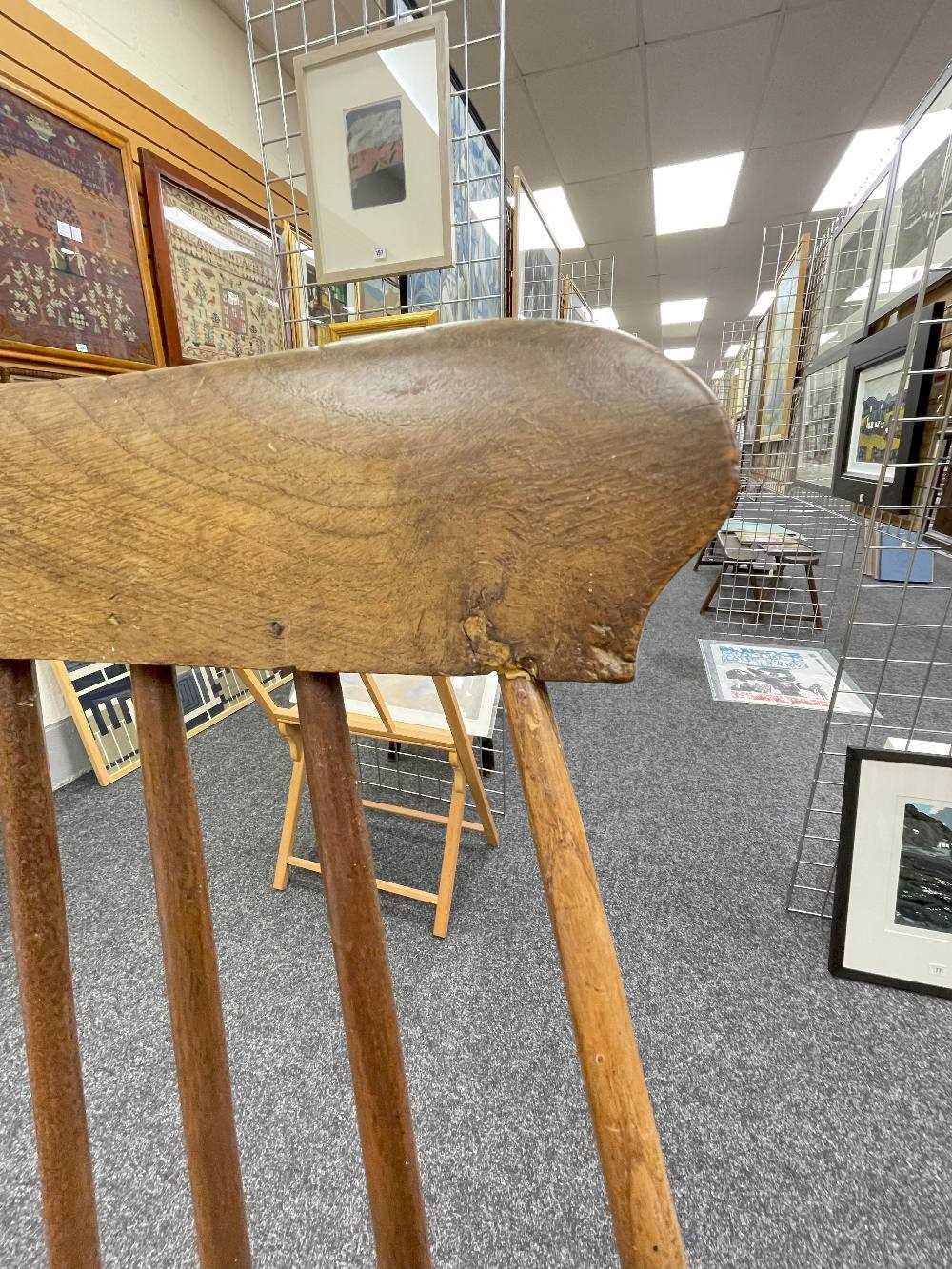 WELSH ELM AND ASH ARMCHAIR c. 1800, probably Swansea Valley, of 'lobster-pot' form, the back of - Bild 13 aus 46