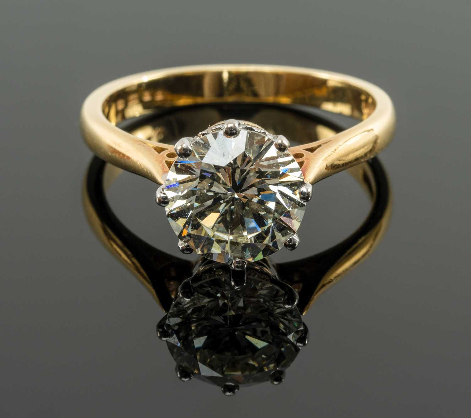 18CT GOLD SOLITAIRE DIAMOND RING, the single claw set round brilliant stone measuring 2.2cts - Image 2 of 15