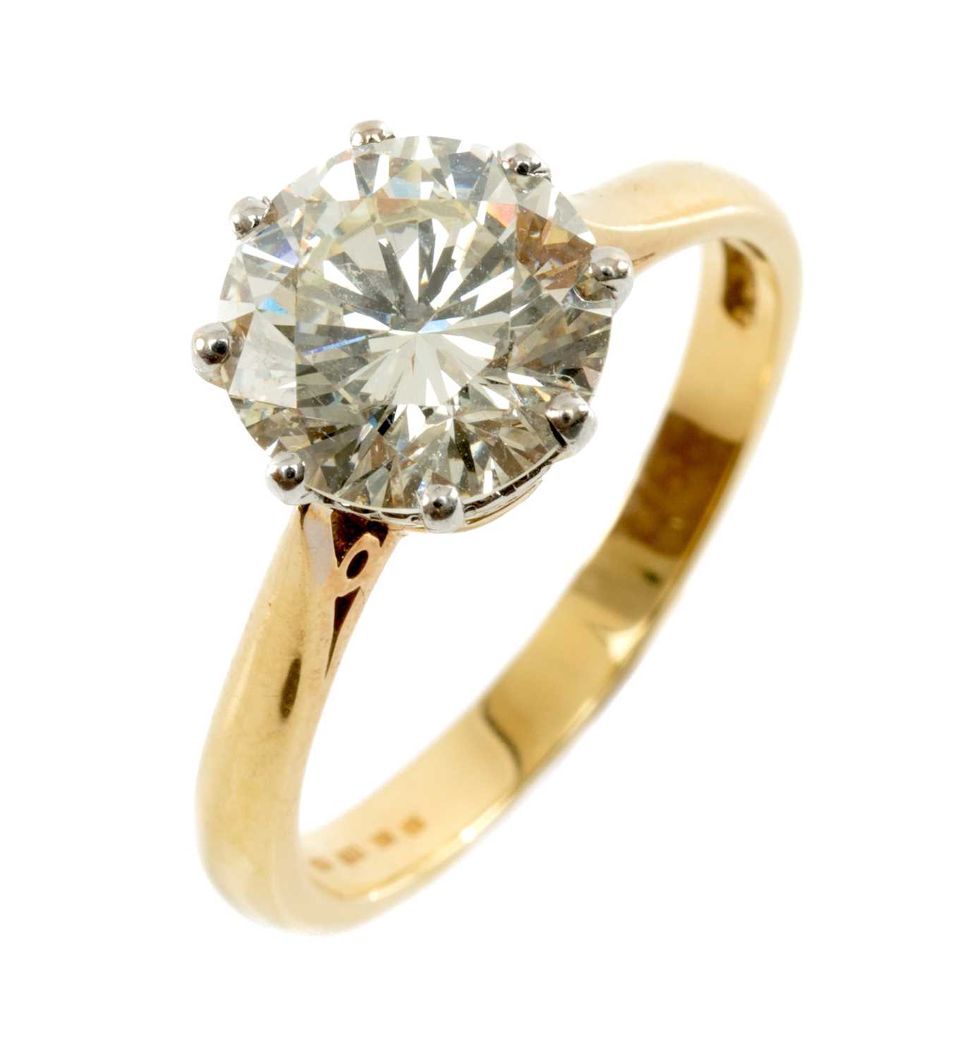 18CT GOLD SOLITAIRE DIAMOND RING, the single claw set round brilliant stone measuring 2.2cts