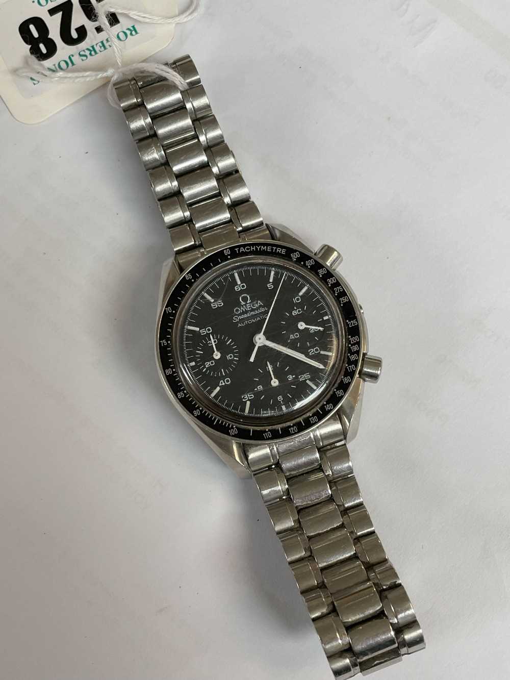 OMEGA SPEEDMASTER AUTOMATIC 'REDUCED' STAINLESS STEEL WRISTWATCH, signed black dial, luminous - Bild 3 aus 11