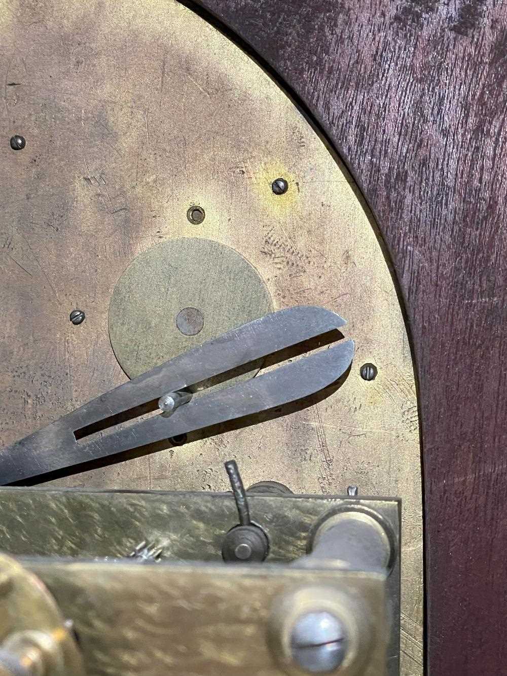 IMPRESSIVE MAHOGANY AND GILT BRONZE MOUNTED BRACKET CLOCK, 20th C., 7in. brass dial, silvered - Bild 22 aus 26