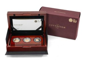 ROYAL MINT THE SOVEREIGN 2017 THREE-COIN GOLD PROOF SET, Limited Edition (542/1000), comprising