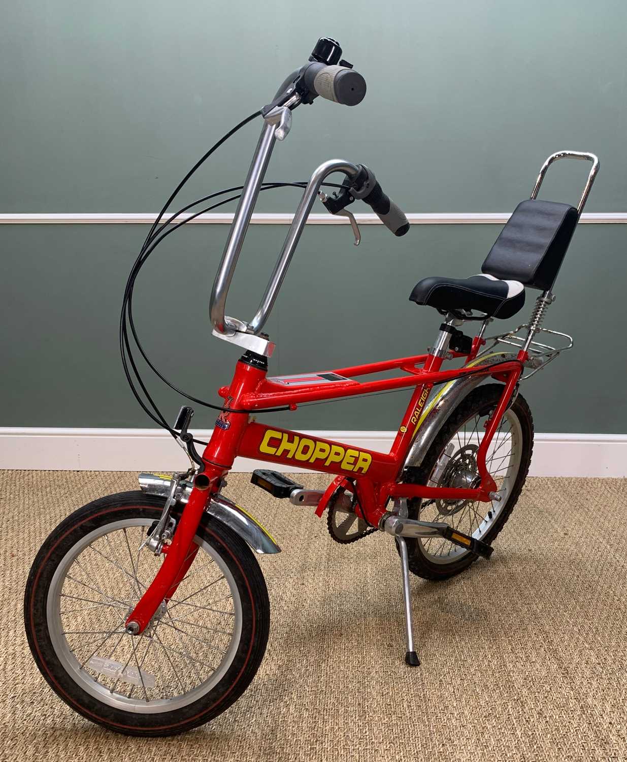 MKIII 'ARROW WEDGE' RALEIGH CHOPPER, red aluminium frame, handlebar mounted gear lever, produced - Image 3 of 11