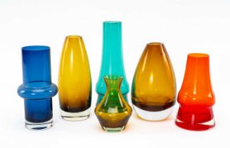 COLLECTION OF 20TH CENTURY SCANDINAVIAN GLASSWARE BY RIIHIMAEN LASI OY or in style of, including,