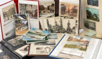 QUANTITY OF POSTCARDS & EPHEMERA to include Coronation of His Majesty King Edward VII Luncheon