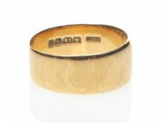 18CT GOLD WEDDING BAND, ring size U, 5.6gms Provenance: deceased estate Pembrokeshire Comments: wear