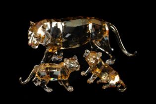 SWAROVSKI CRYSTAL 2010 ENDANGERED WILDLIFE COMPANION TIGER AND CUBS, faceted amber glass, mother