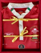 WELSH RUGBY UNION COMMEMORATIVE INTERNATIONAL JERSEY for the 2005 Grand Slam, official limited