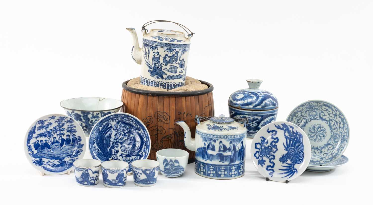 ASSORTED CHINESE BLUE & WHITE PORCELAIN, including two cylindrical teapots (one in bamboo