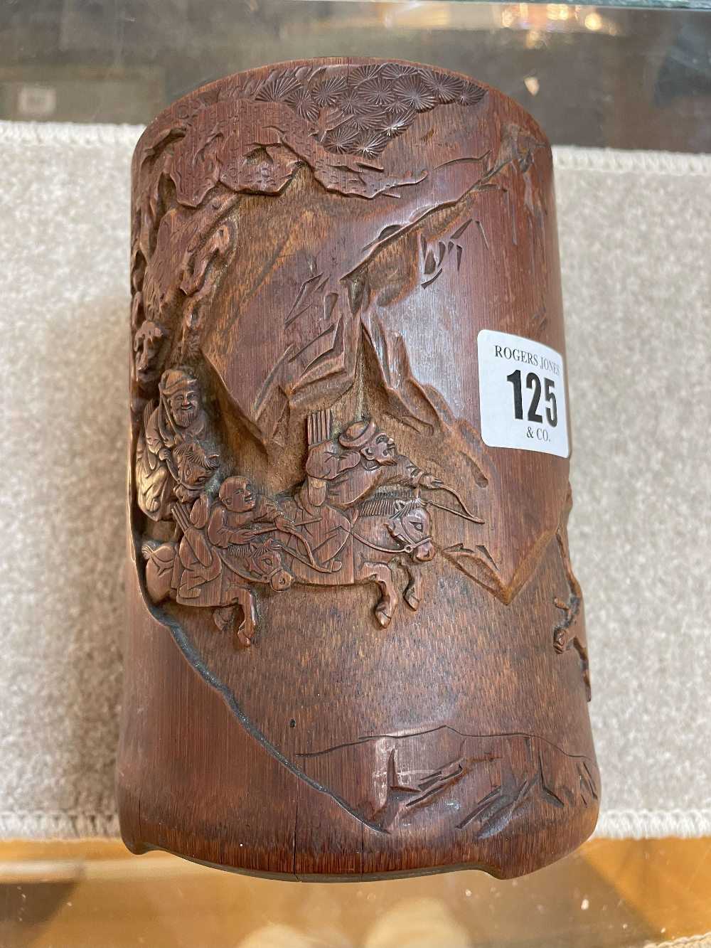 CHINESE BAMBOO BRUSHPOT, Qing Dynasty, carved with a continuous frieze depicting a tiger hunt, on - Image 8 of 13