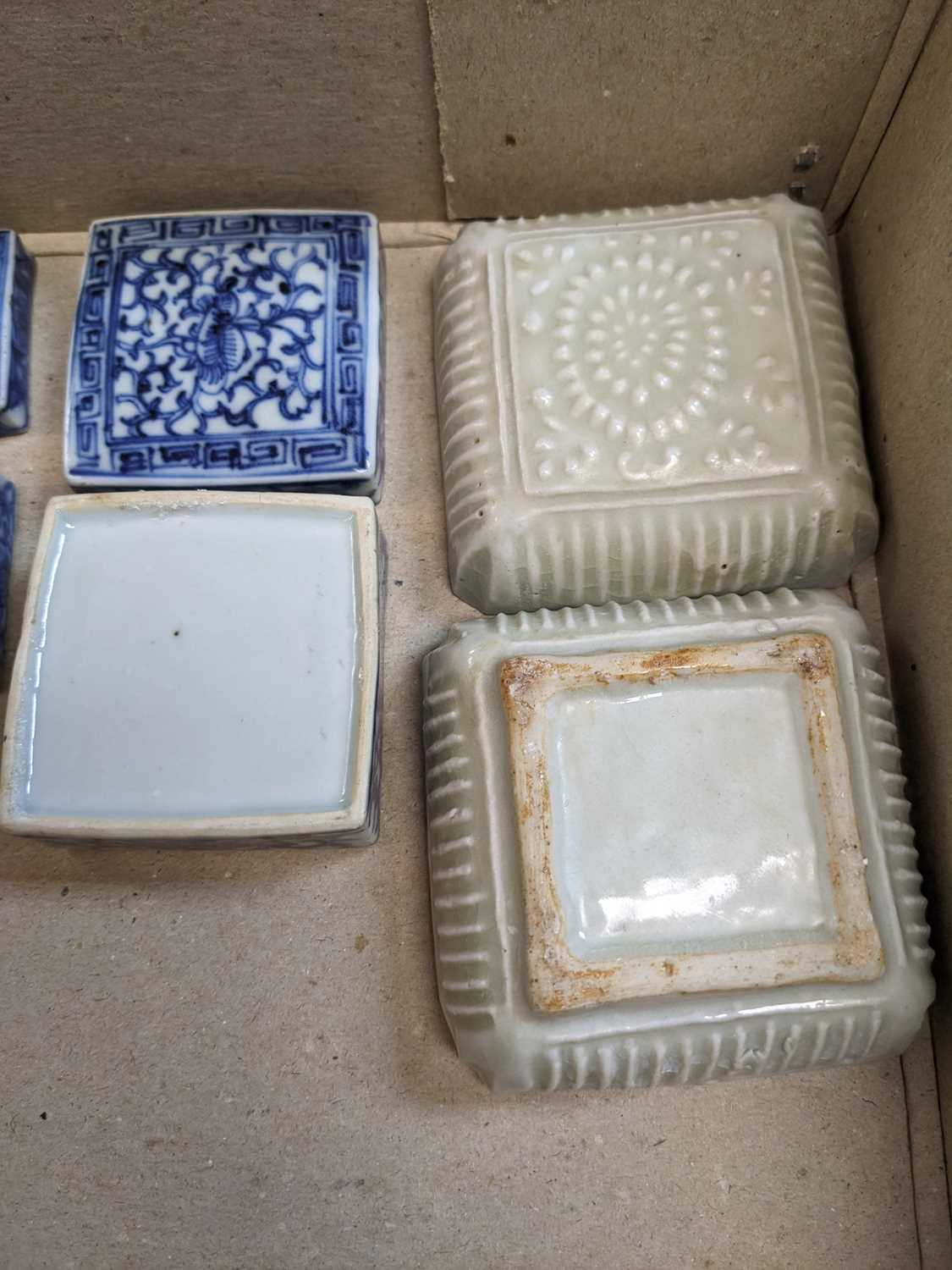 SIX CHINESE COSMETICS BOXES, comprising five blue and white, largest 6.5 (w) x 4.5 (d) x 3.5cms (h), - Image 4 of 7