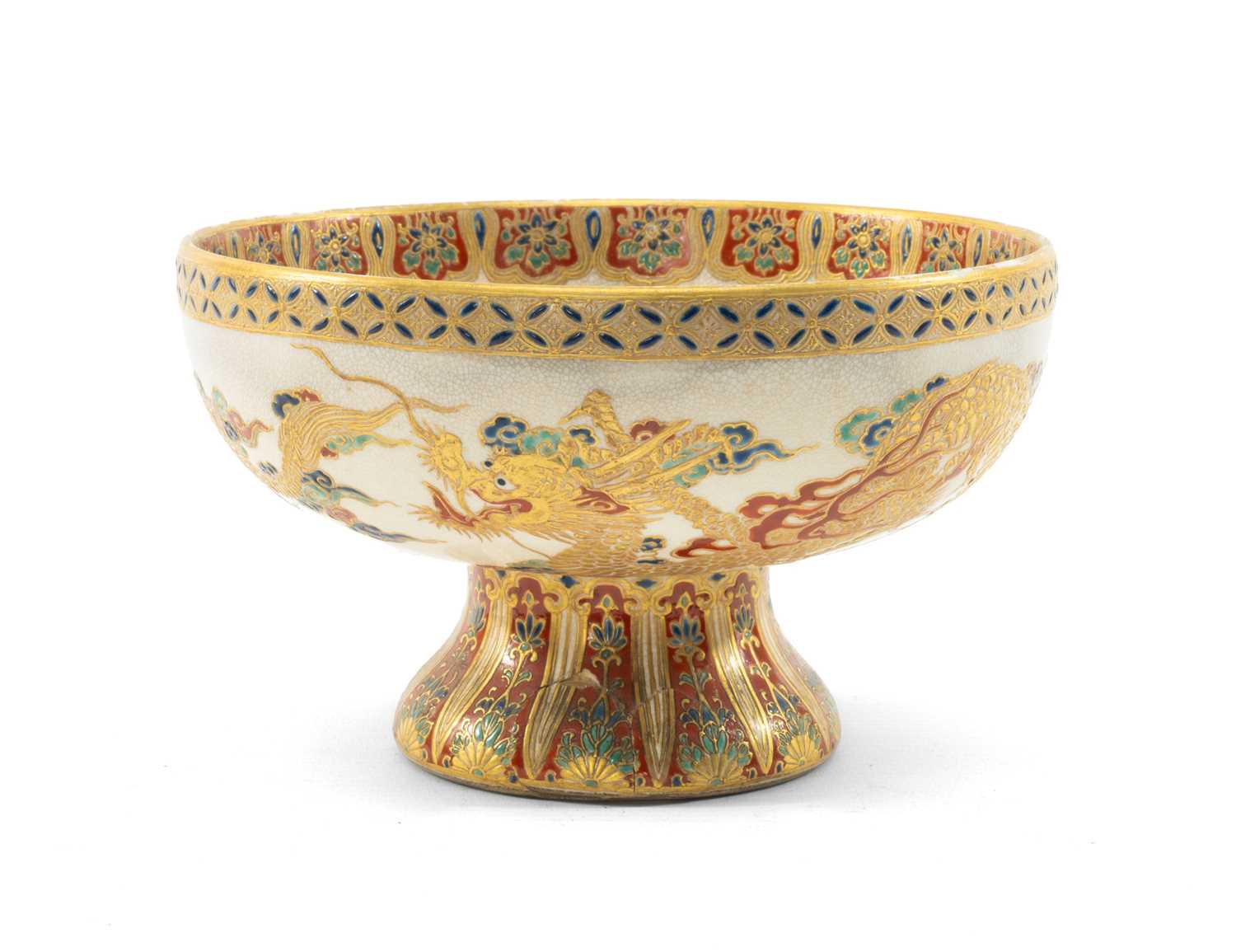 JAPANESE SATSUMA PEDESTAL BOWL, Meiji Period, decorated inside and out with 4 three-clawed dragons