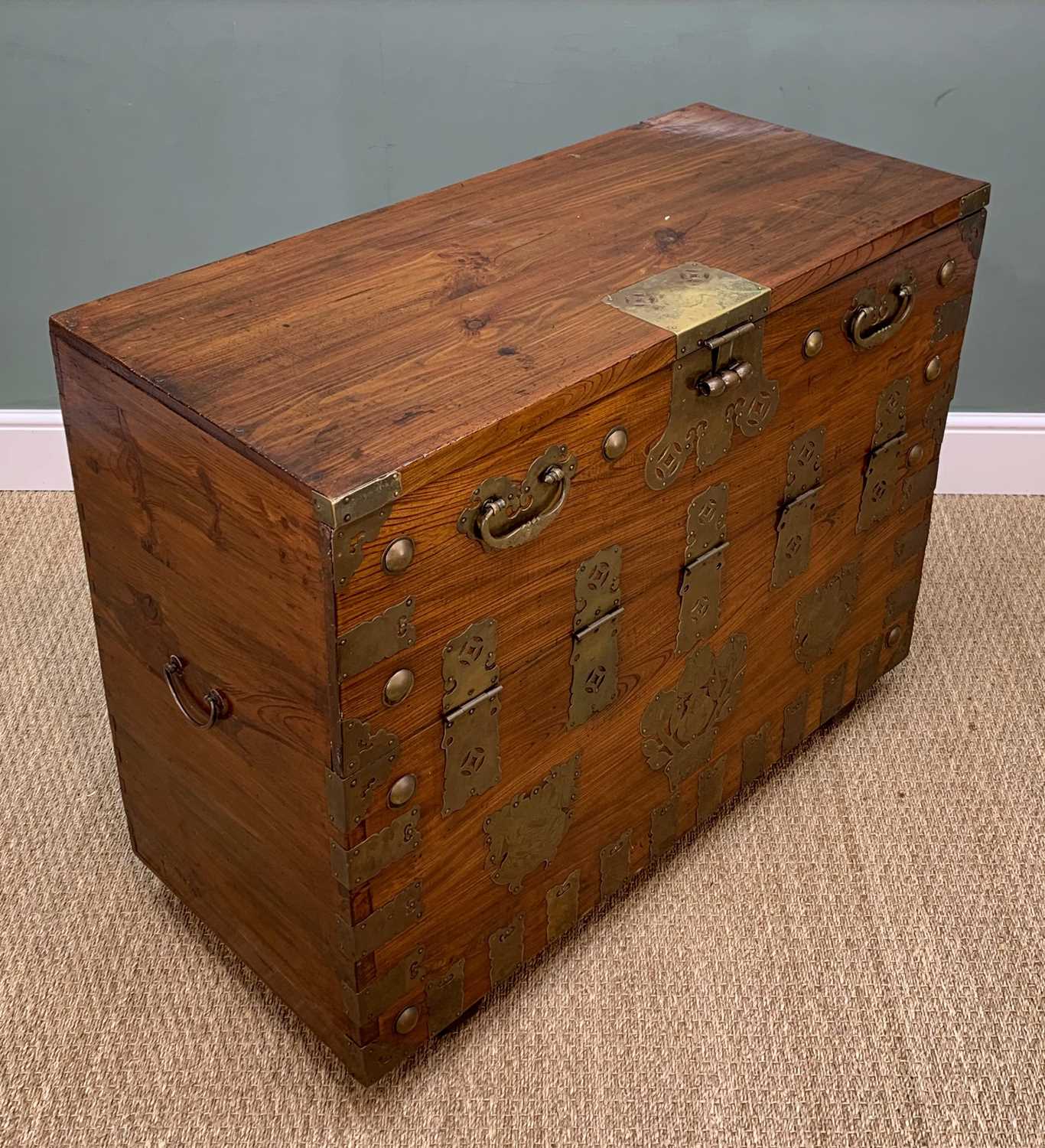 KOREAN ELM CHEST, 20th Century, with brass fittings, upper hinged panel door opeing to reveal - Image 3 of 7